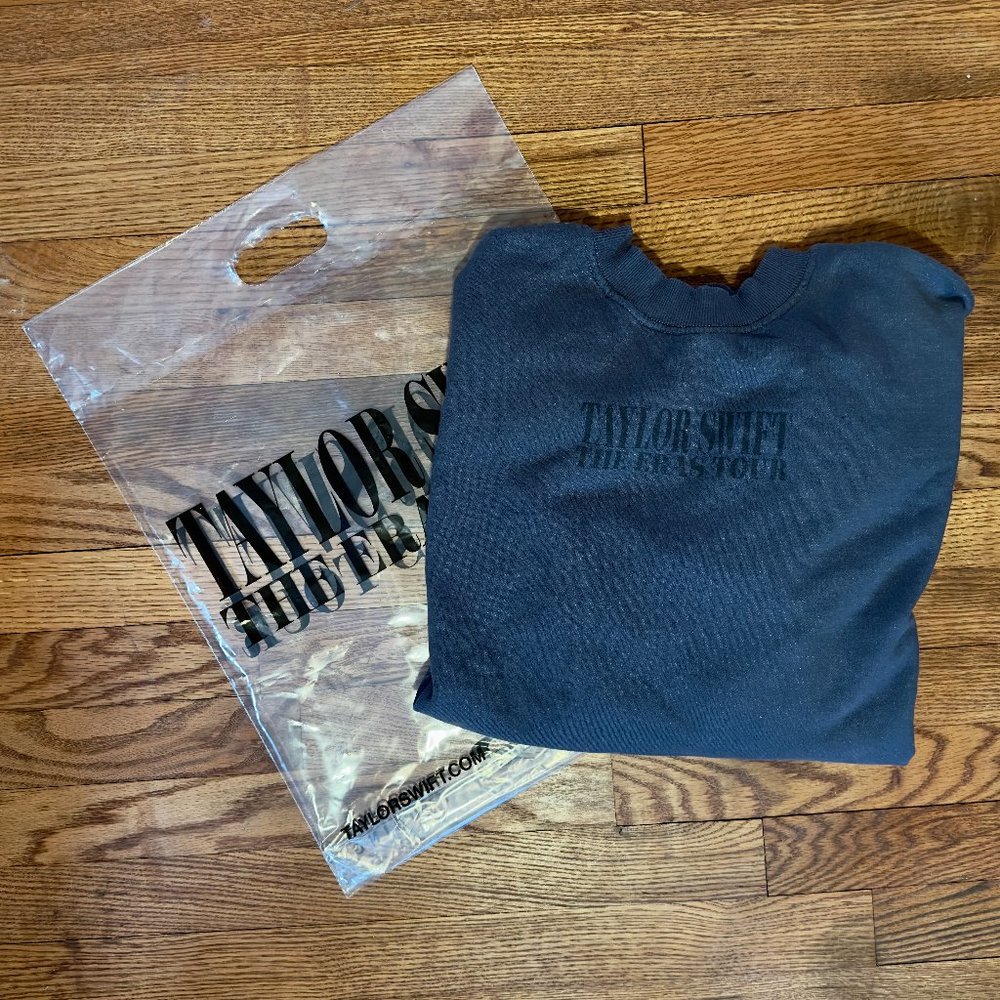 NWT Taylor Swift Eras Tour Blue Crewneck Size M AND Merch Bag OPEN TO OFFERS